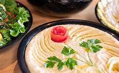 Hummus plate